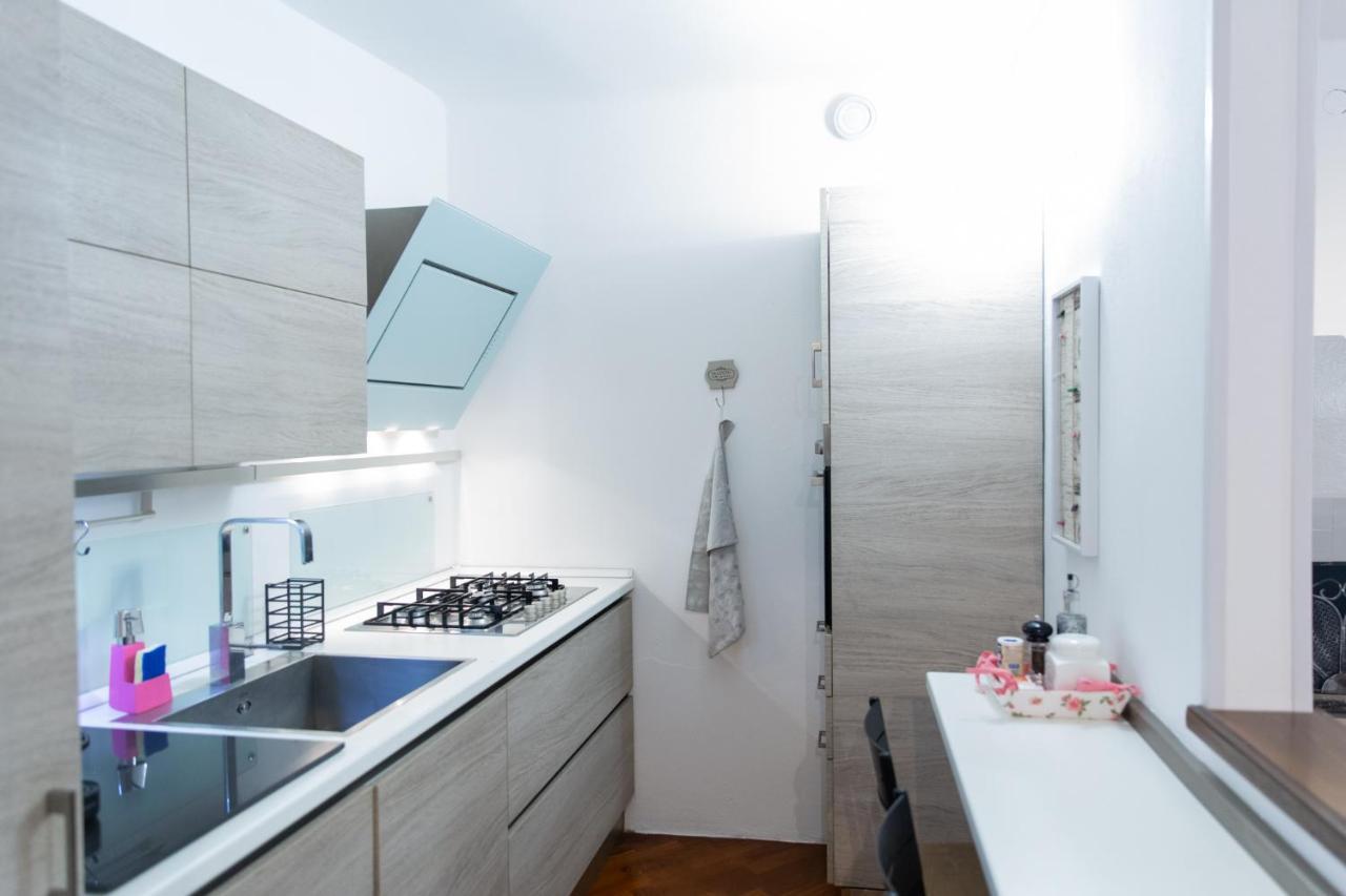 Sweet House Corso Genova Apartment มิลาน ภายนอก รูปภาพ